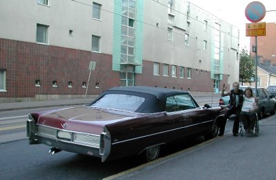 Haran ja Tikin Cadillac Coupe De Ville Convertible -65